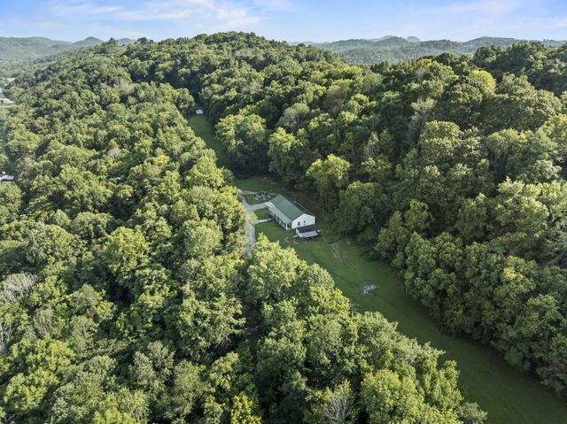3336 Green Grove Rd, Hartsville, TN 37074