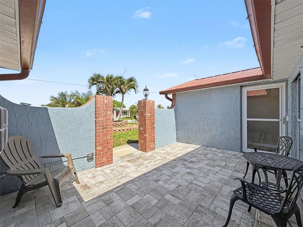 Image 5 of property listing at 13520 ALLYN DRIVE, Hudson, FL 34667