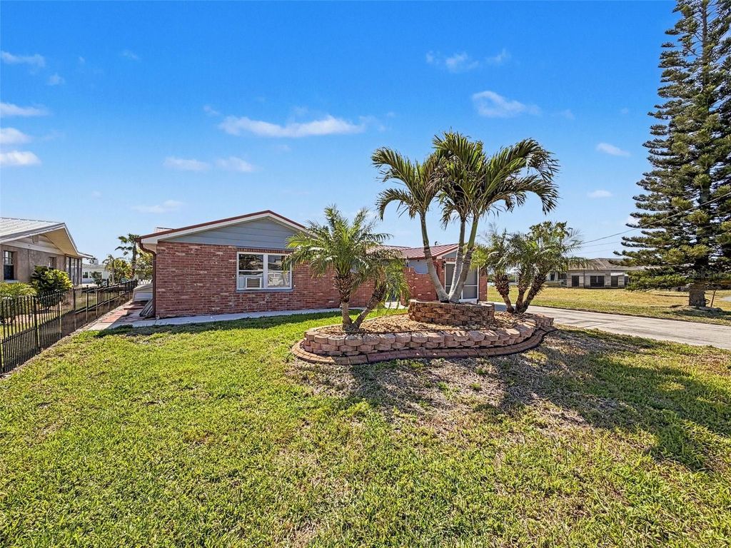 Image 73 of property listing at 13520 ALLYN DRIVE, Hudson, FL 34667