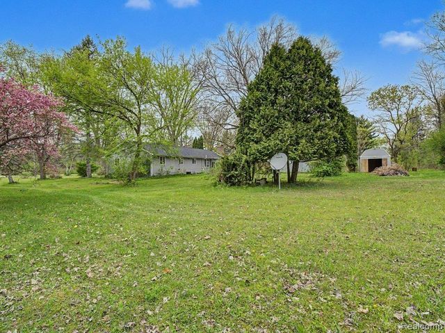 11414 N Lewis Road, Clio, MI 48420