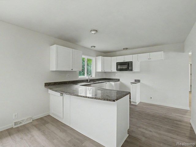 11414 N Lewis Road, Clio, MI 48420