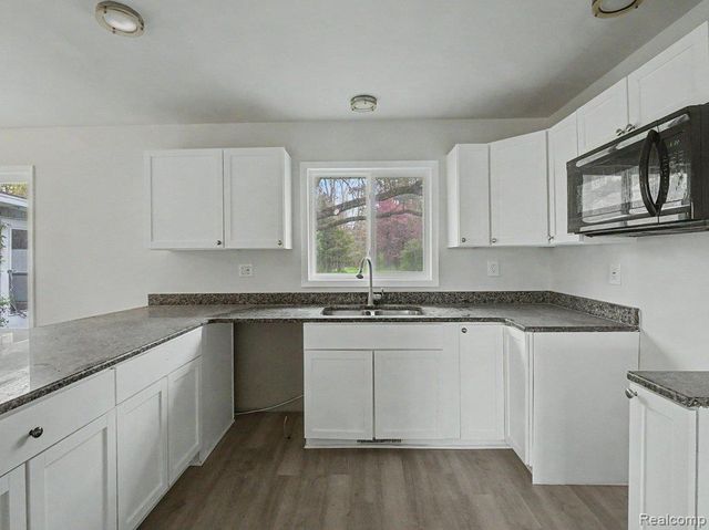 11414 N Lewis Road, Clio, MI 48420