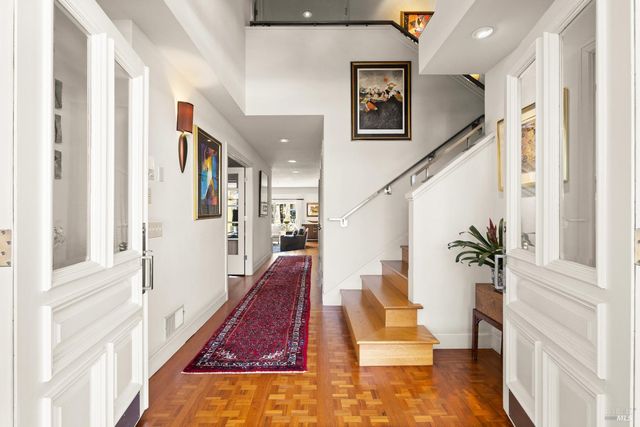 26 Mooring Rd, San Rafael, CA 94901