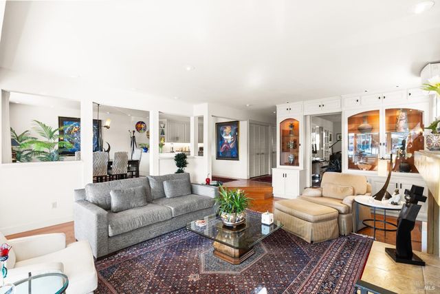 26 Mooring Rd, San Rafael, CA 94901