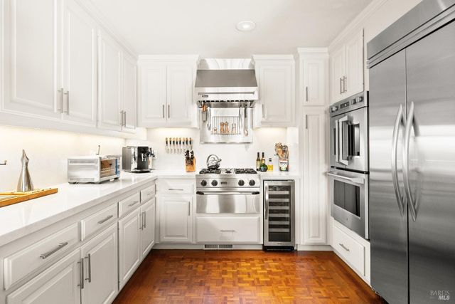 26 Mooring Rd, San Rafael, CA 94901