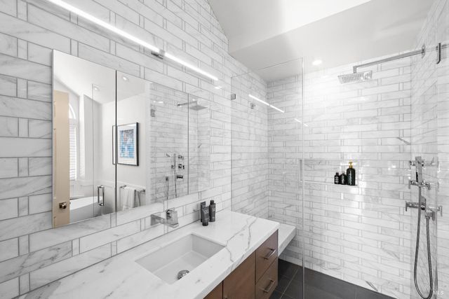 26 Mooring Rd, San Rafael, CA 94901