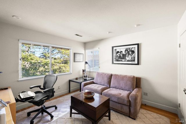 26 Mooring Rd, San Rafael, CA 94901