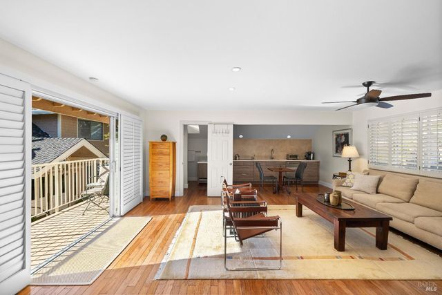 26 Mooring Rd, San Rafael, CA 94901