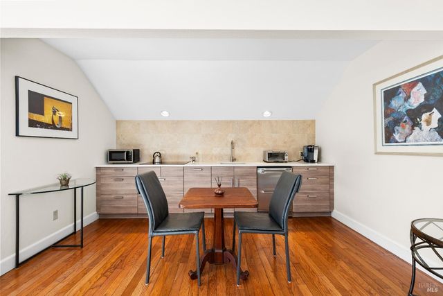 26 Mooring Rd, San Rafael, CA 94901