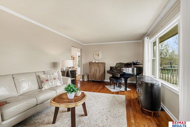 12062 Westover Road, Omaha, NE 68154