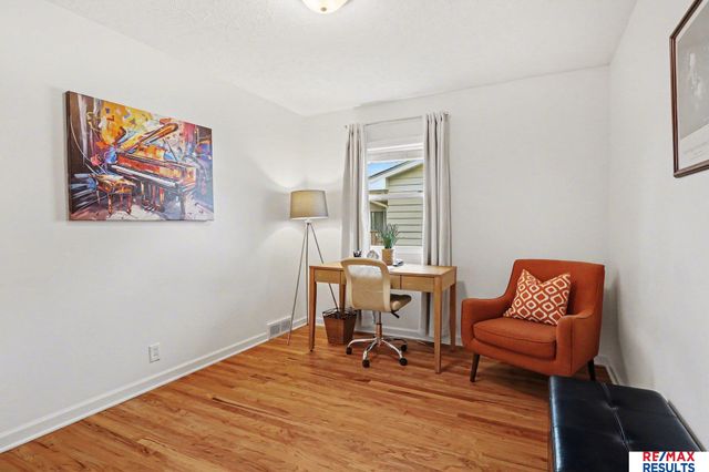 12062 Westover Road, Omaha, NE 68154