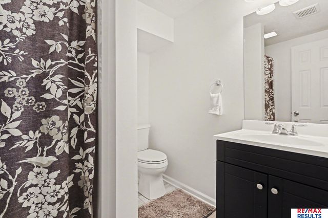 12062 Westover Road, Omaha, NE 68154