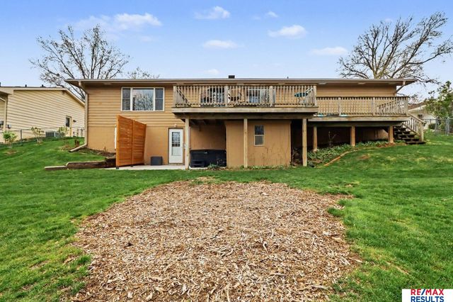 12062 Westover Road, Omaha, NE 68154