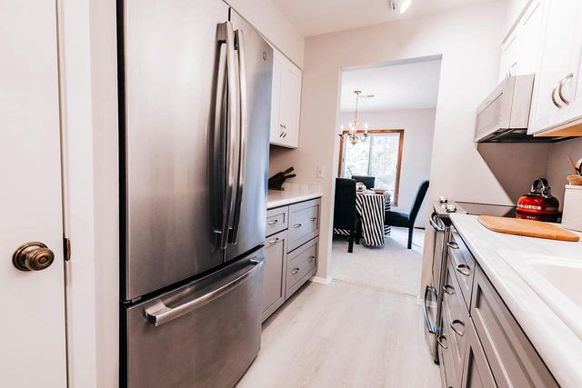 12990 W Bluemound ROAD #207, Elm Grove, WI 53122