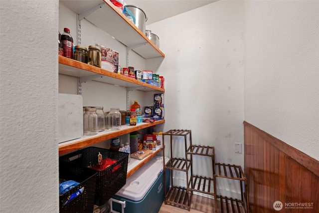 1218 Cedar Street, Raymond, WA 98577