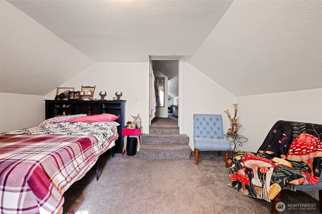 1218 Cedar Street, Raymond, WA 98577