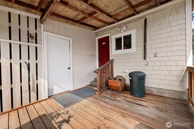 1218 Cedar Street, Raymond, WA 98577