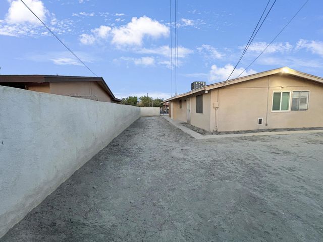 43737 Arabia Street, Indio, CA 92201