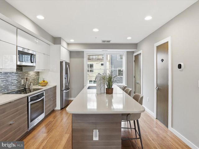 1242 NEW JERSEY AVE NW, Washington, DC 20001