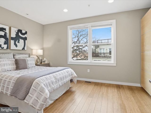 1242 NEW JERSEY AVE NW, Washington, DC 20001