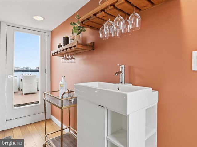 1242 NEW JERSEY AVE NW, Washington, DC 20001