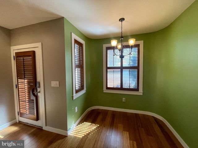 1242 NEW JERSEY AVE NW, Washington, DC 20001