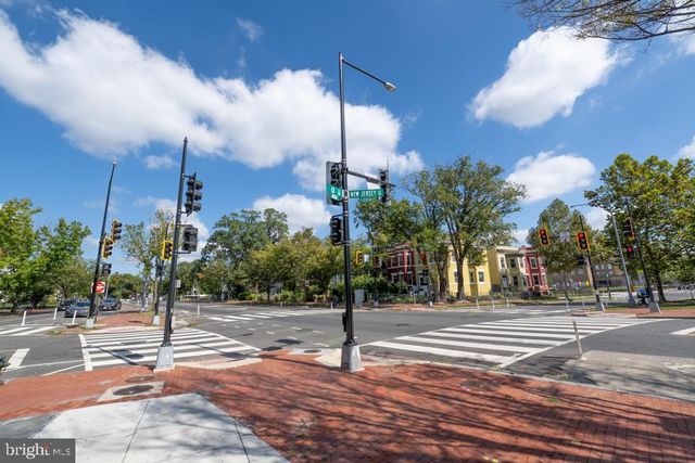1242 NEW JERSEY AVE NW, Washington, DC 20001