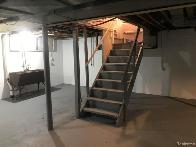 7730 Braile Street, Detroit, MI 48228