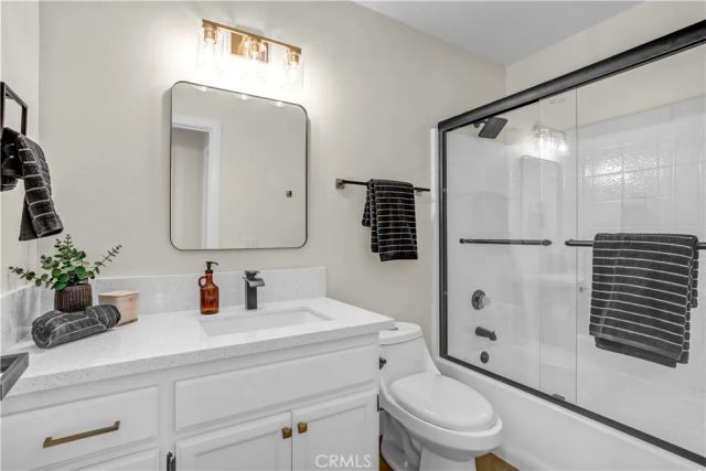 2869 W Esperanza, Rialto, CA 92377