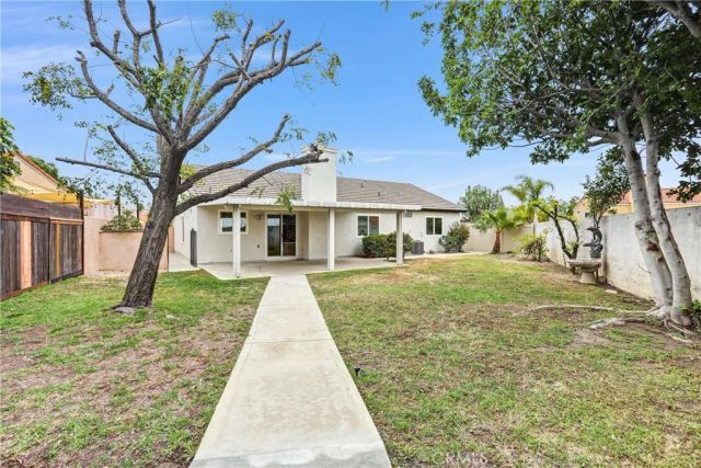 2869 W Esperanza, Rialto, CA 92377