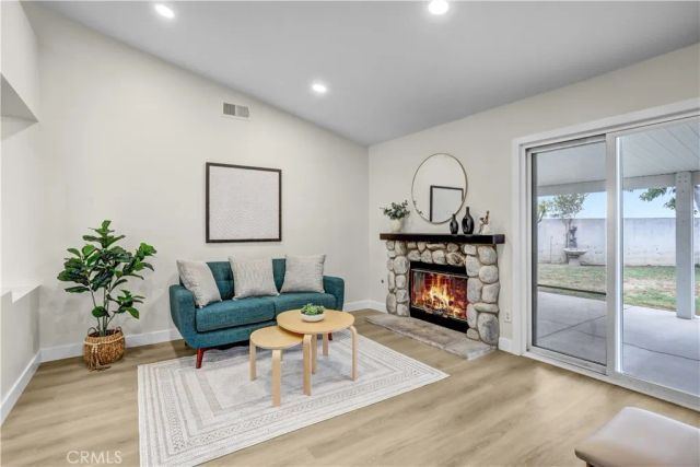 2869 W Esperanza, Rialto, CA 92377