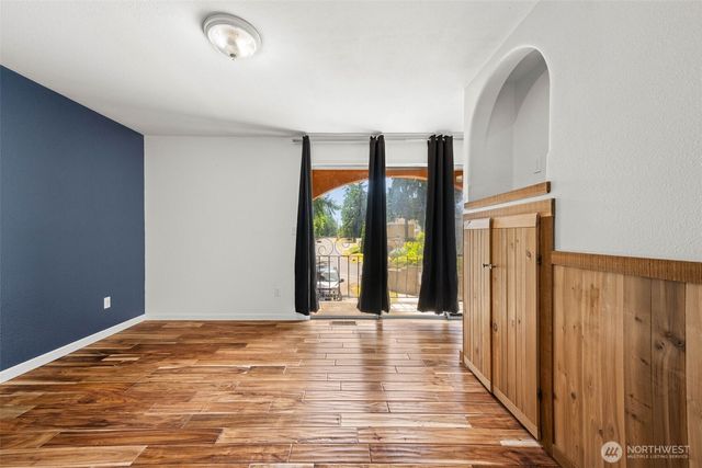 3560 NE Arrowhead Drive, Bremerton, WA 98311