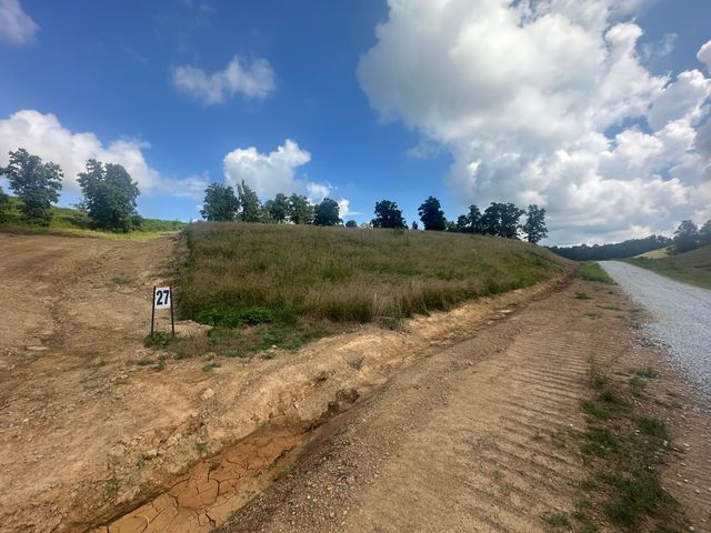 Tract 27 Pittsburg Landing Road, London, KY 40741