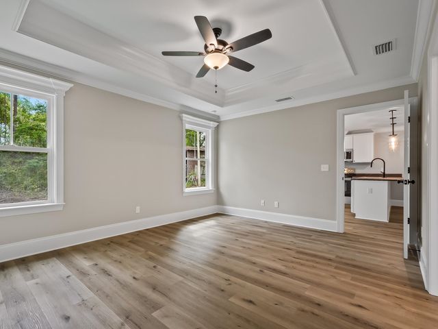 70 Chinook Trail, Crawfordville, FL 32327