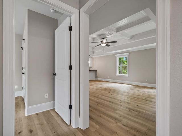 70 Chinook Trail, Crawfordville, FL 32327