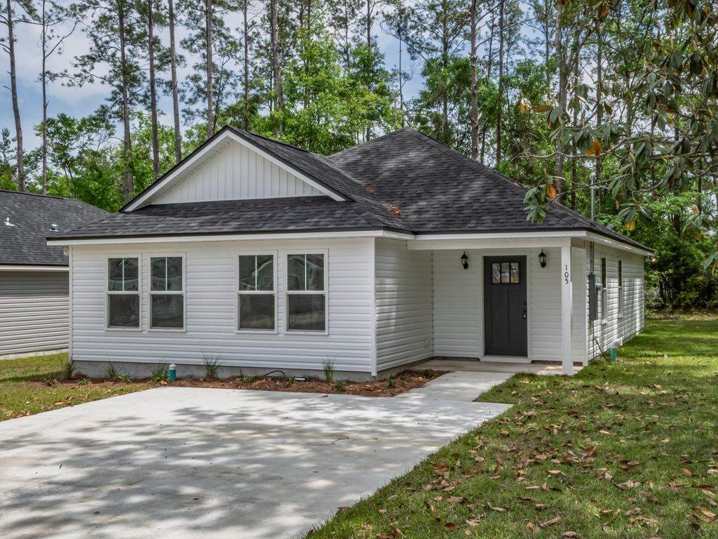 70 Chinook Trail, Crawfordville, FL 32327