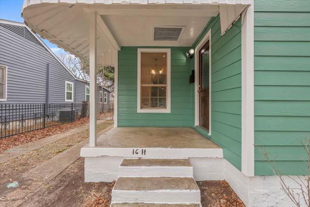 1611 Savoy Street, Dallas, TX 75224