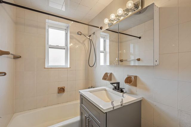 66-37 Yellowstone Boulevard 6G, Forest Hills, NY 11375
