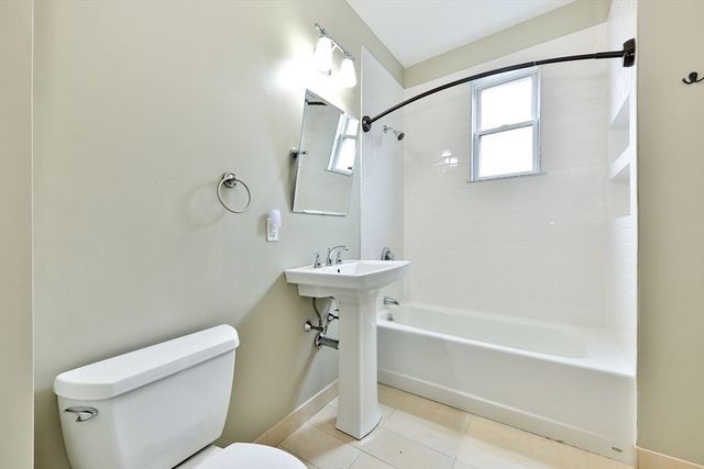 9 Bellflower C, Boston, MA 02125