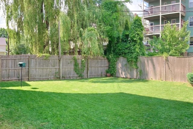 9 Bellflower C, Boston, MA 02125