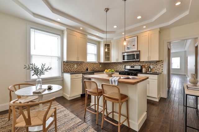 9 Bellflower C, Boston, MA 02125