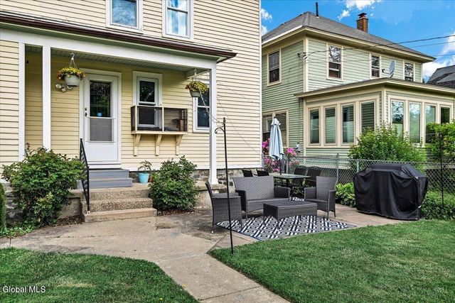 1328 Glenwood Boulevard, Schenectady, NY 12308
