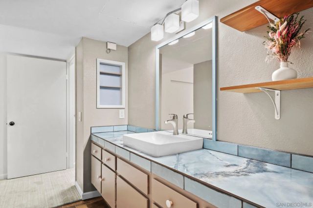 3823 Caminito Litoral 208, San Diego, CA 92107
