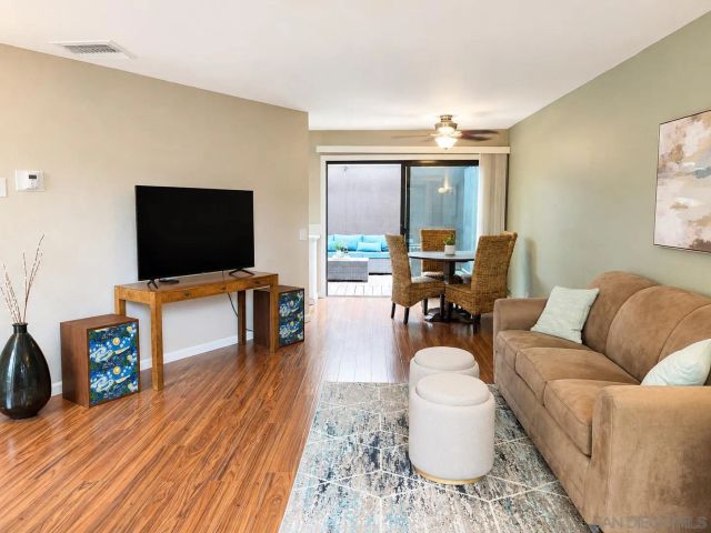 3823 Caminito Litoral 208, San Diego, CA 92107