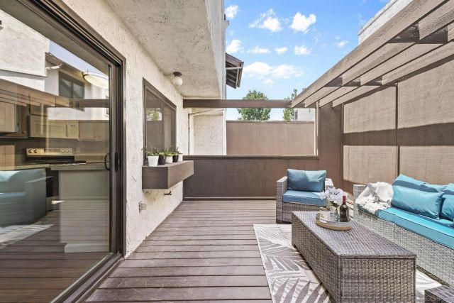 3823 Caminito Litoral 208, San Diego, CA 92107
