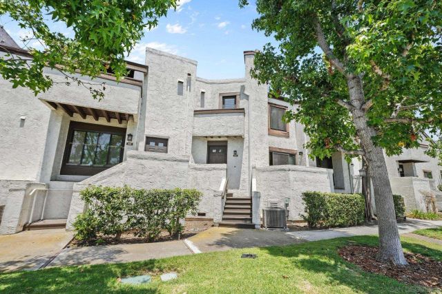3823 Caminito Litoral 208, San Diego, CA 92107