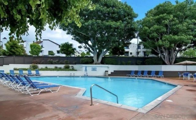 3823 Caminito Litoral 208, San Diego, CA 92107