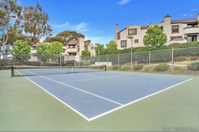 3823 Caminito Litoral 208, San Diego, CA 92107