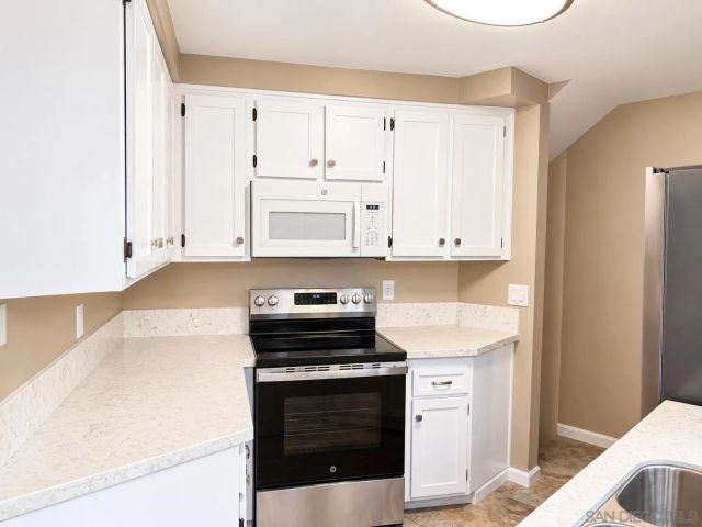 3823 Caminito Litoral 208, San Diego, CA 92107