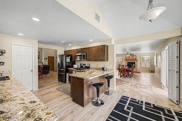 10527 N Camino Rosas Nuevas, Oro Valley, AZ 85737